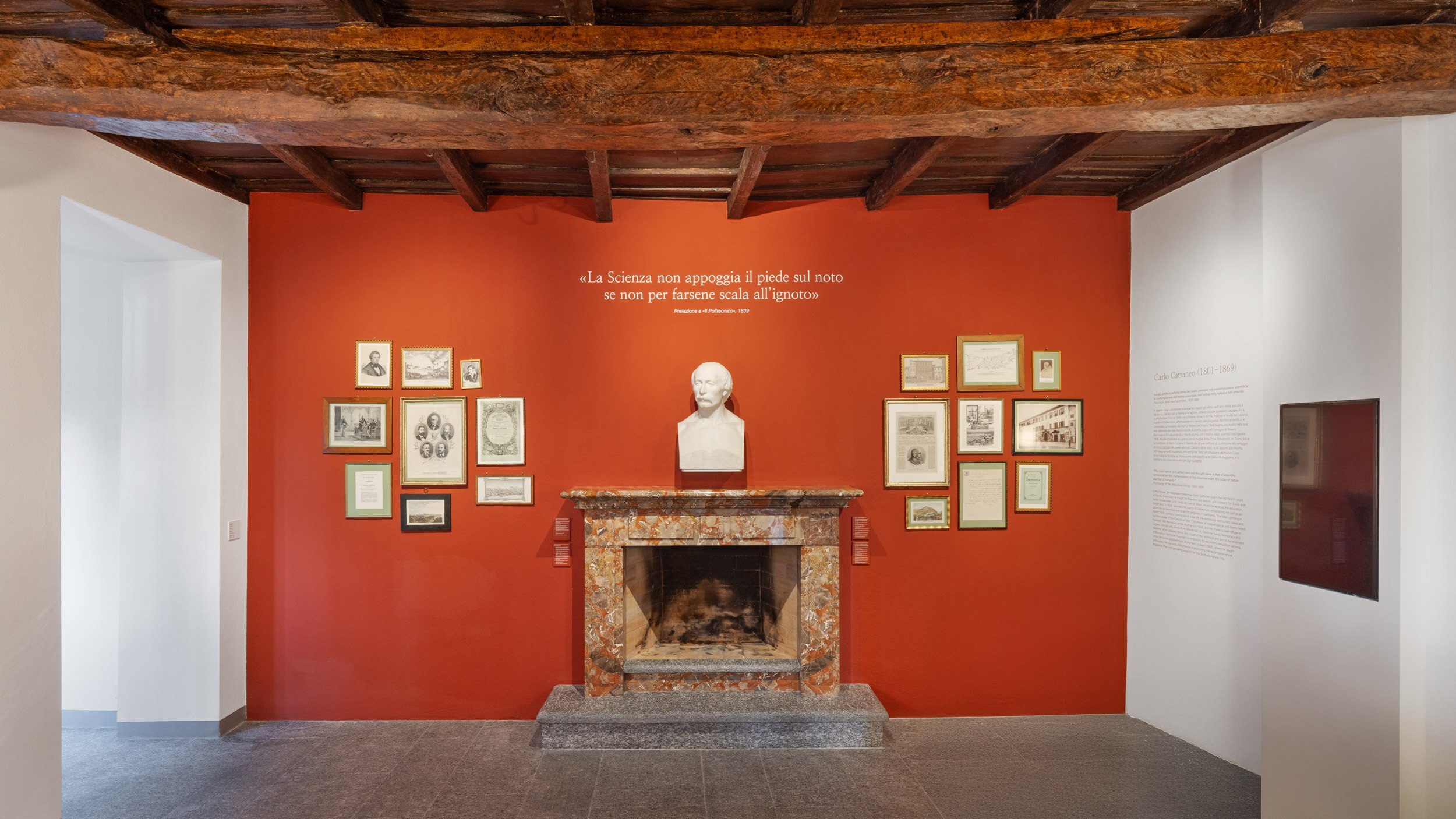 Casa-Carlo-Cattaneo-parete-ingresso