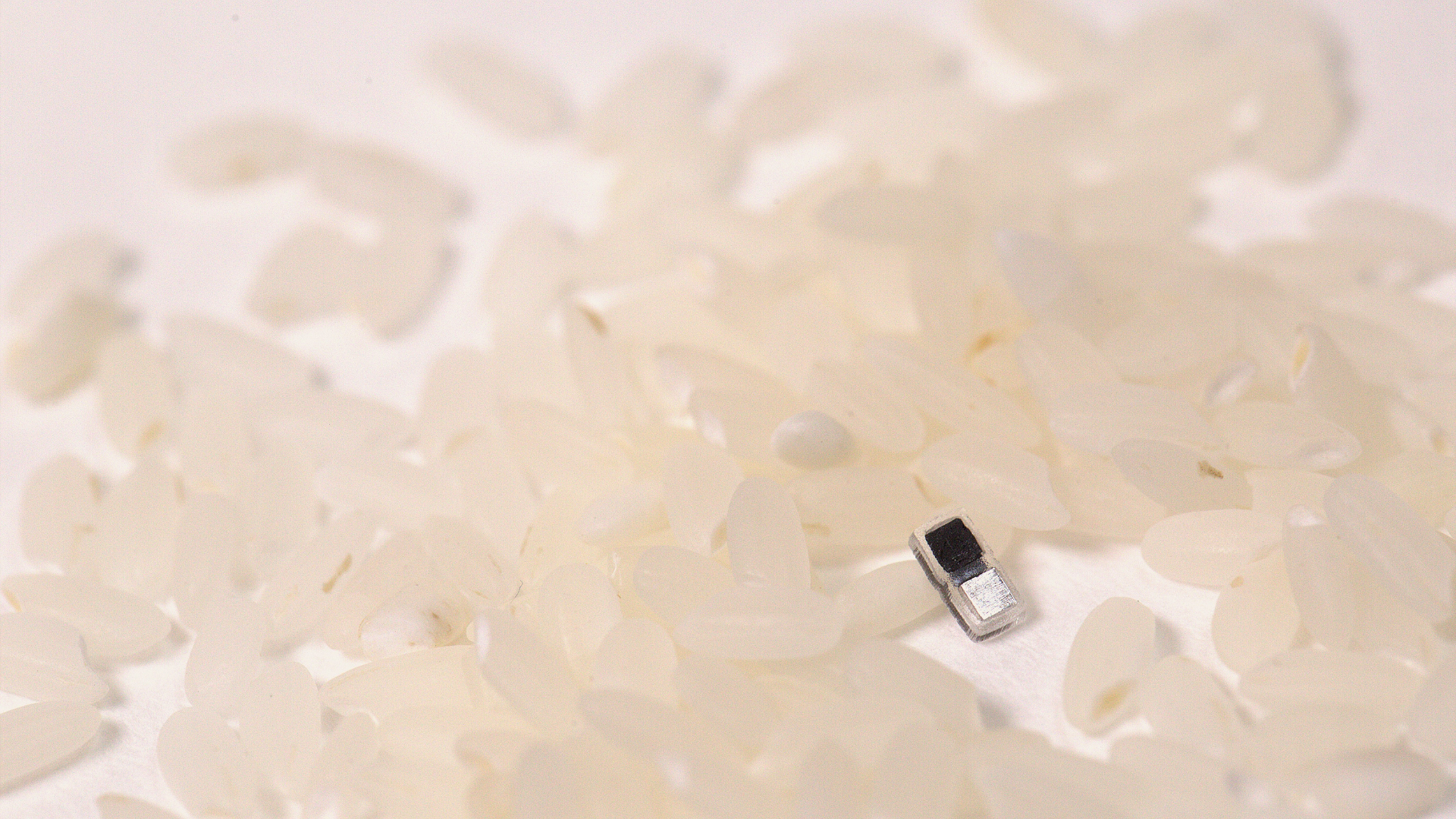 Small Pacemaker Rice A heart pacemaker smaller than a grain of rice