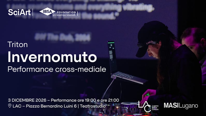 Grafica evento SciArt per Triton di Invernomuto, con due performer al lavoro su una console elettronica durante una performance cross-mediale.