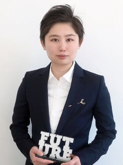 Yingying Cong with Future Award